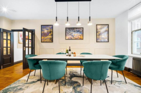 Luxury 2 Bedroom Apartment - Secure Parking - Near City Centre - C6K - Top Rated - Netflix - Wifi - Smart TV